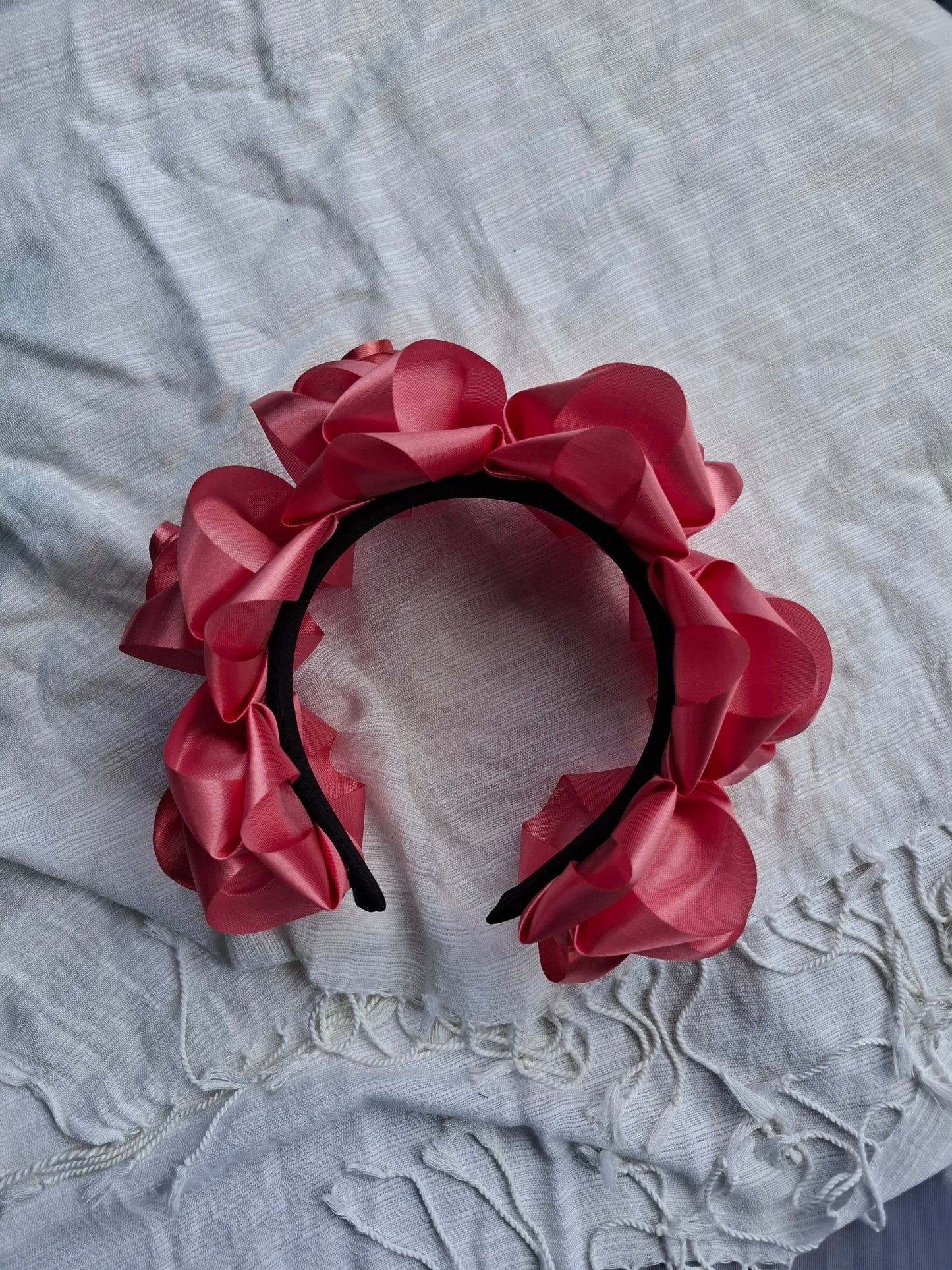 Diadema Artesanal de Rosas Grandes.