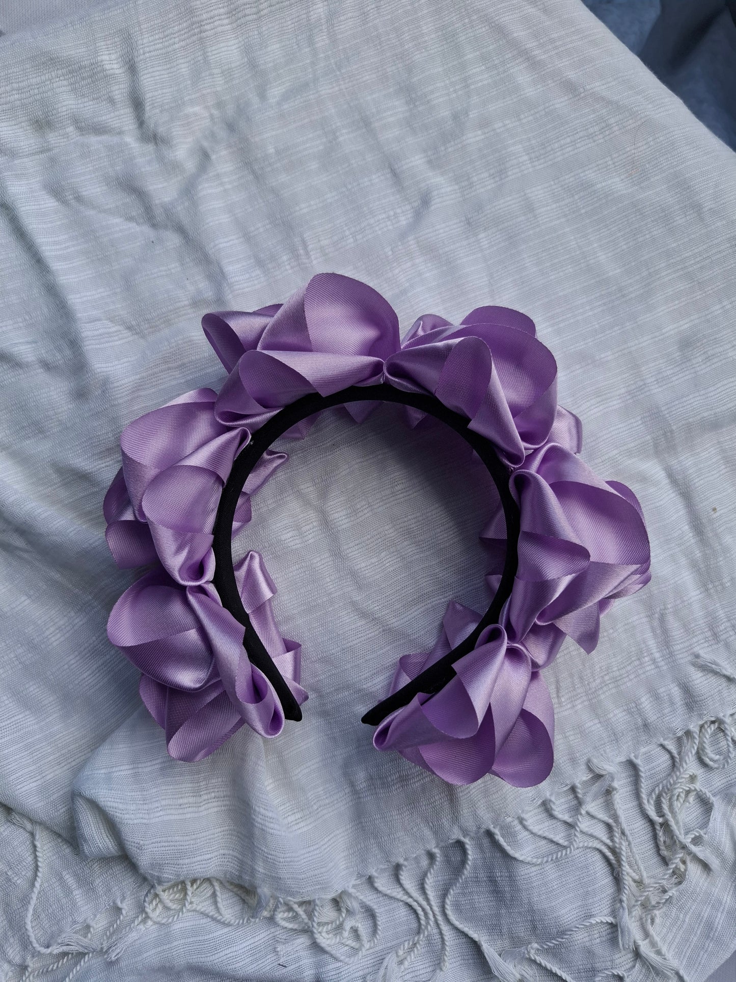 Diadema Artesanal de Rosas Grandes.