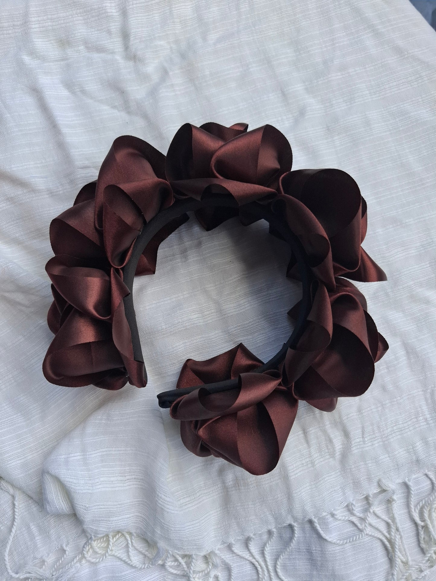 Diadema Artesanal de Rosas Grandes.