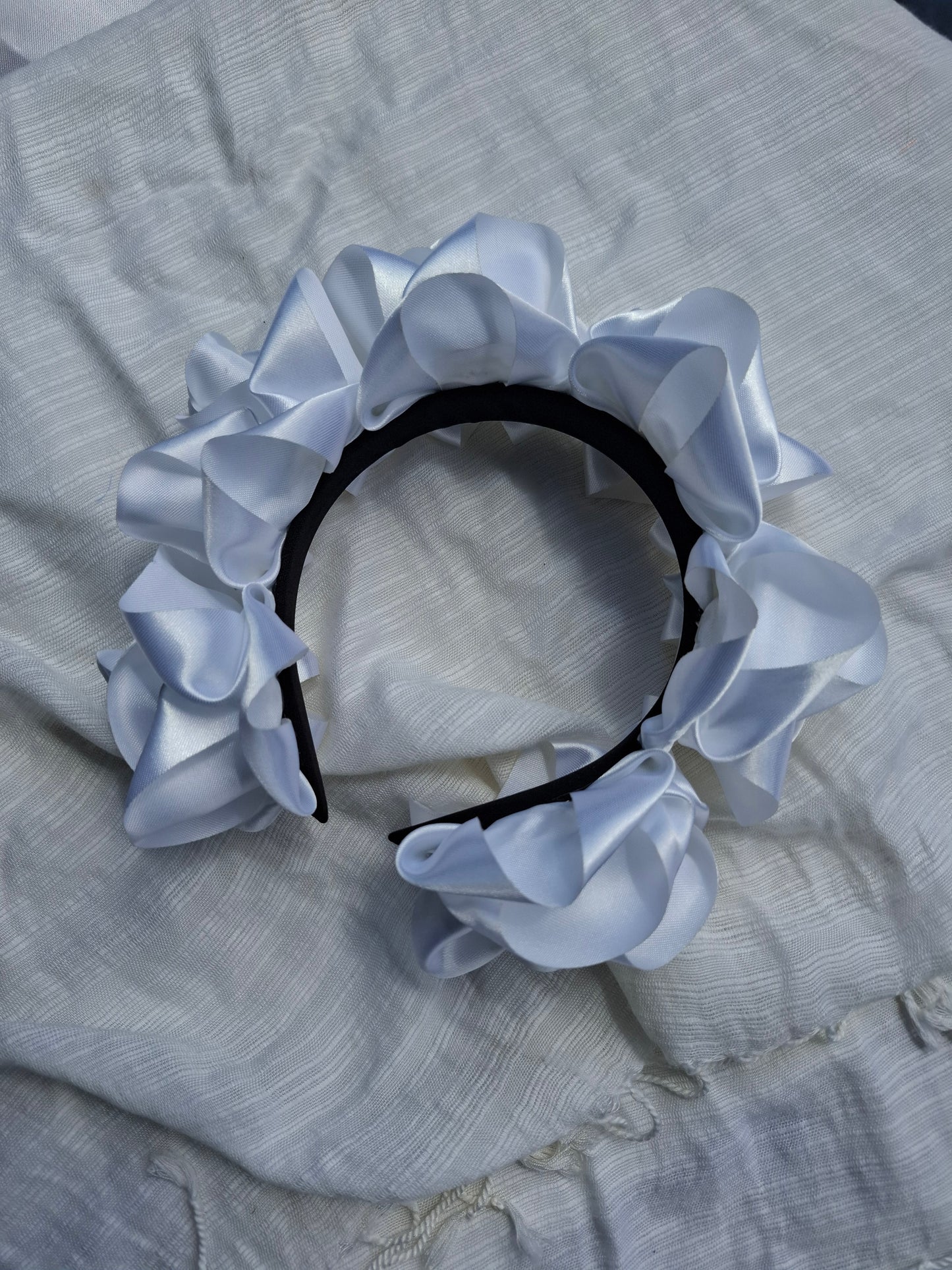 Diadema Artesanal de Rosas Grandes.