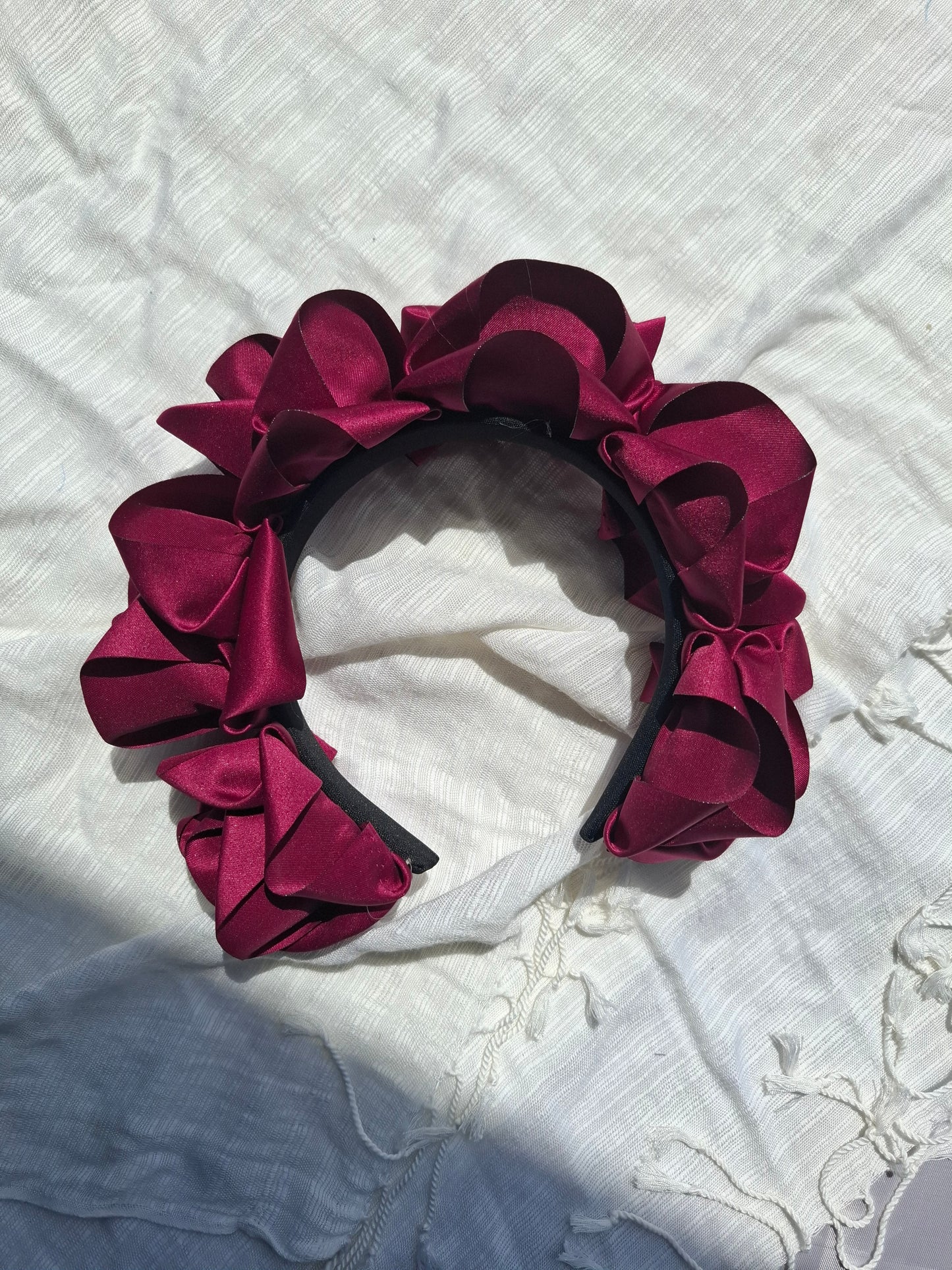 Diadema Artesanal de Rosas Grandes.