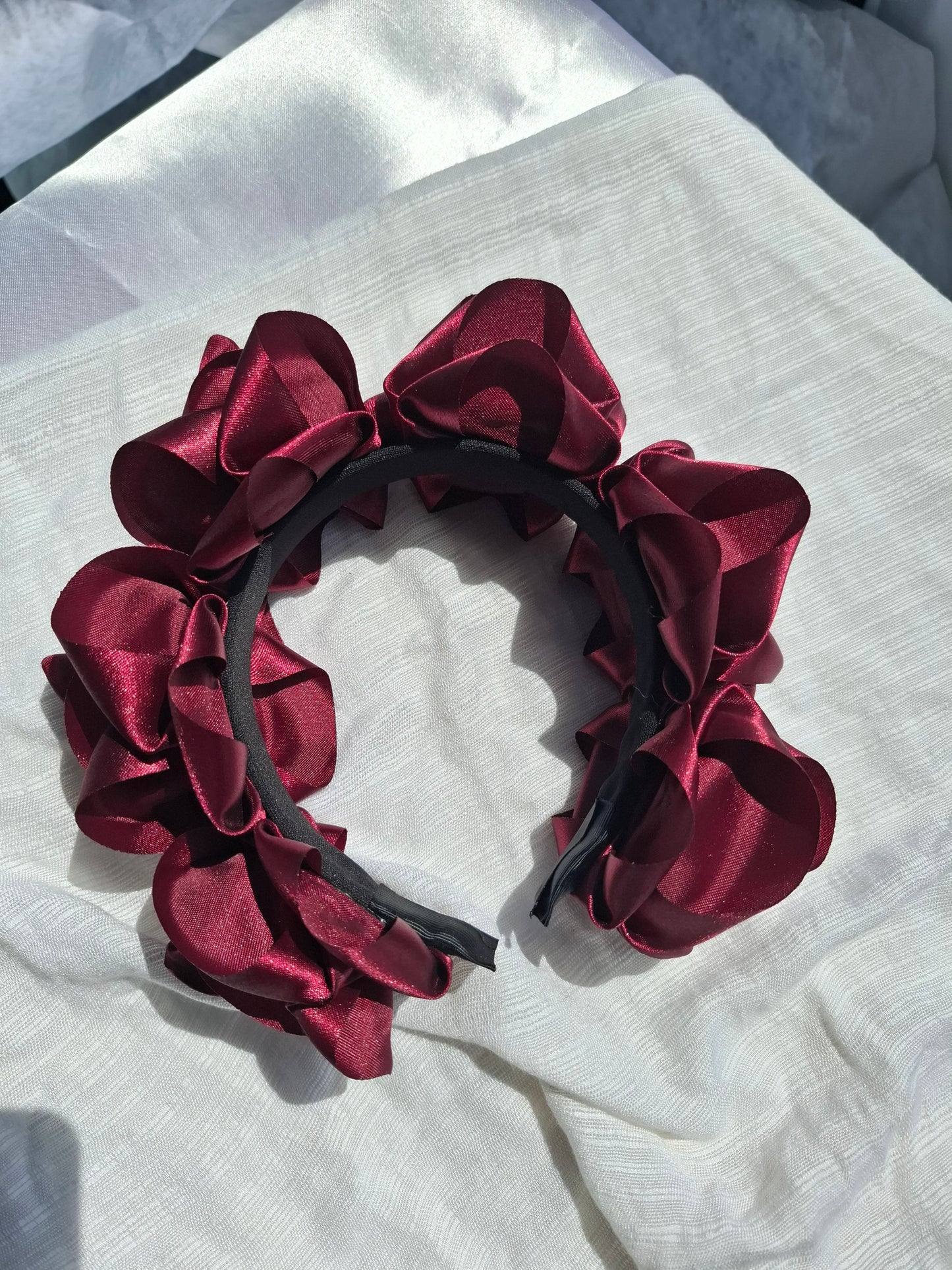 Diadema Artesanal de Rosas Grandes.