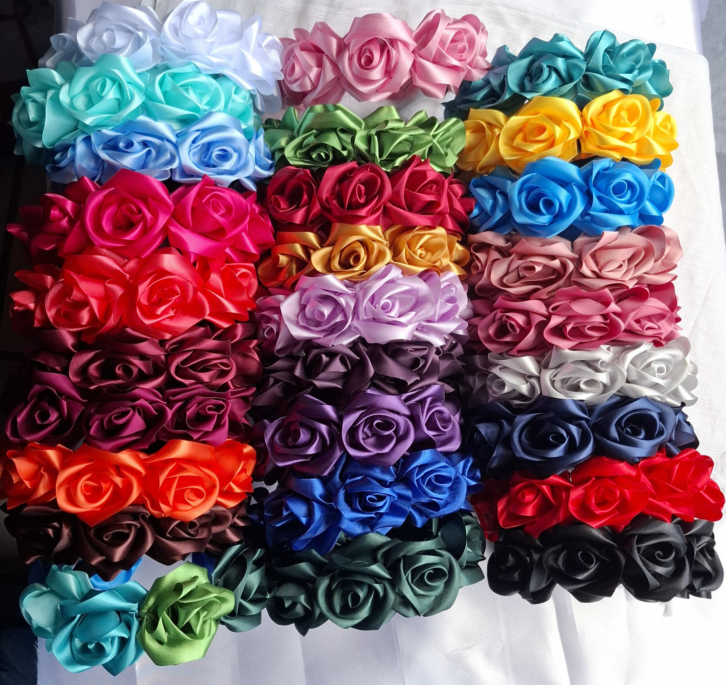 Diadema Artesanal de Rosas Chicas.