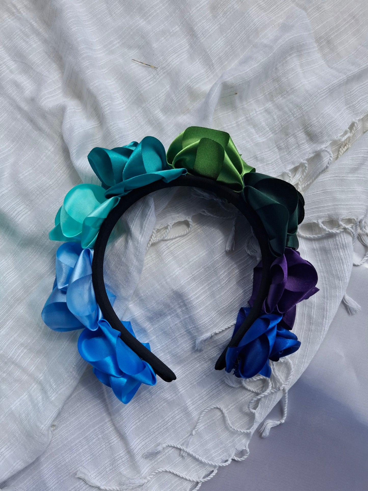 Diadema Artesanal de Rosas Chicas.