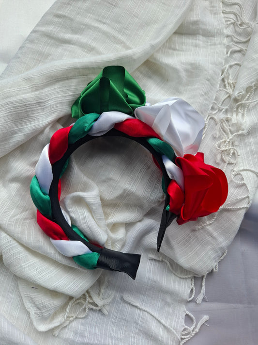 Diadema patria  Artesanal trenzada 3 rosas