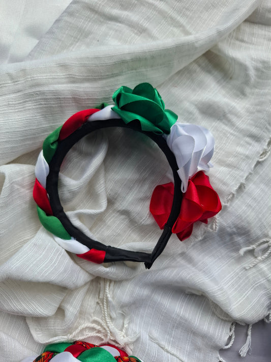 Diadema patria  Artesanal rosas y trenzada chica
