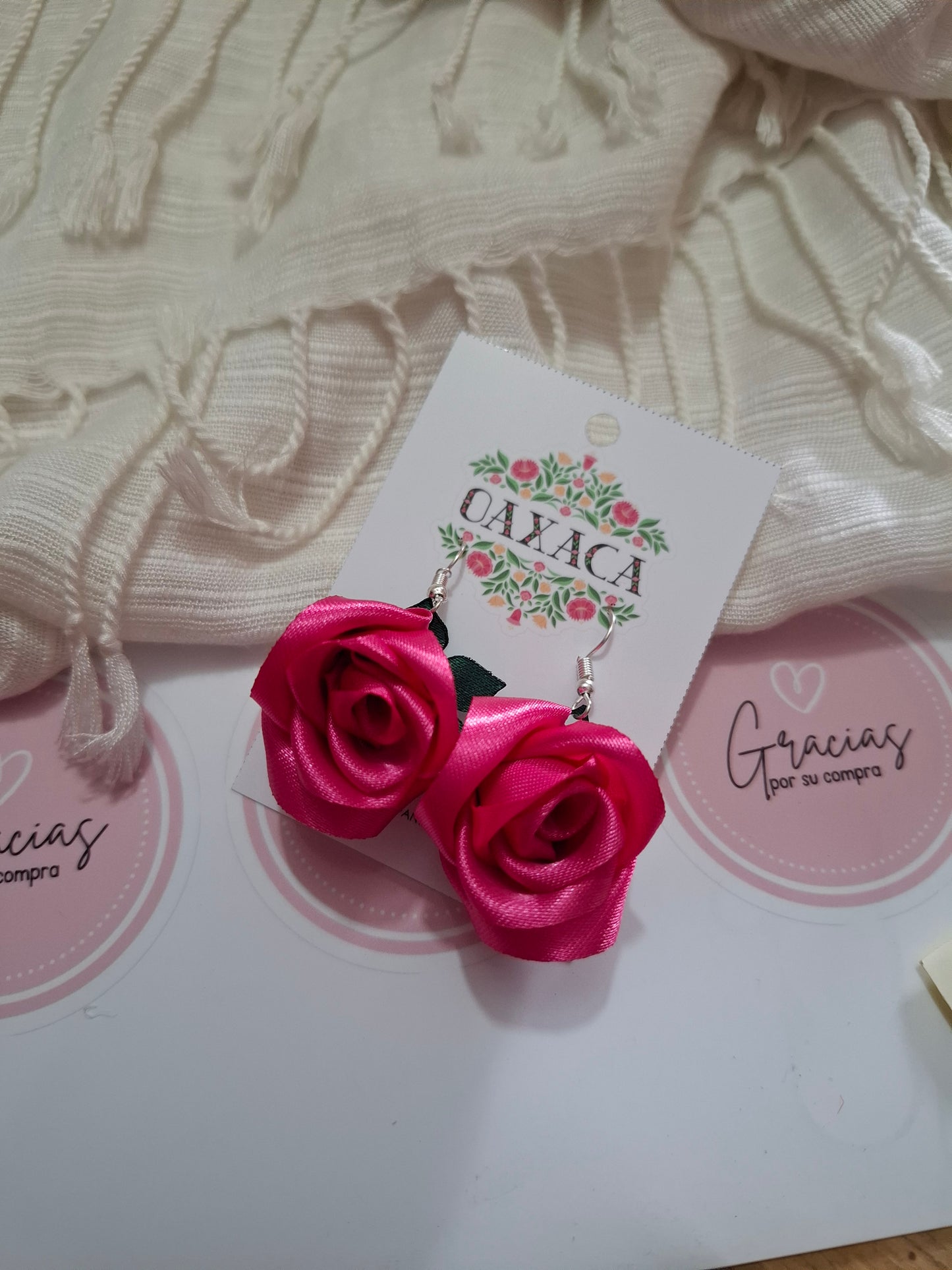 Aretes de Rosas de Listón