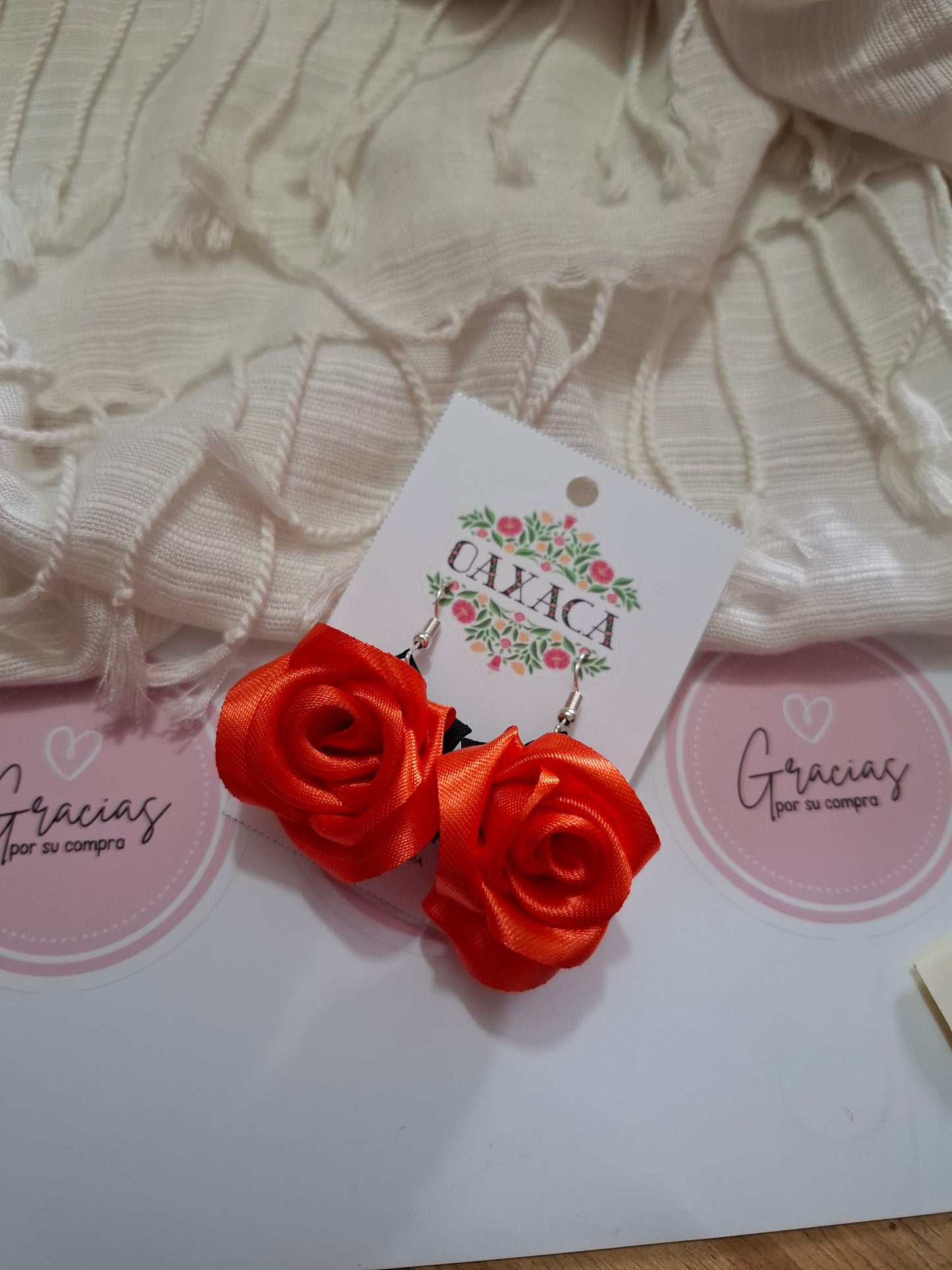 Aretes de Rosas de Listón