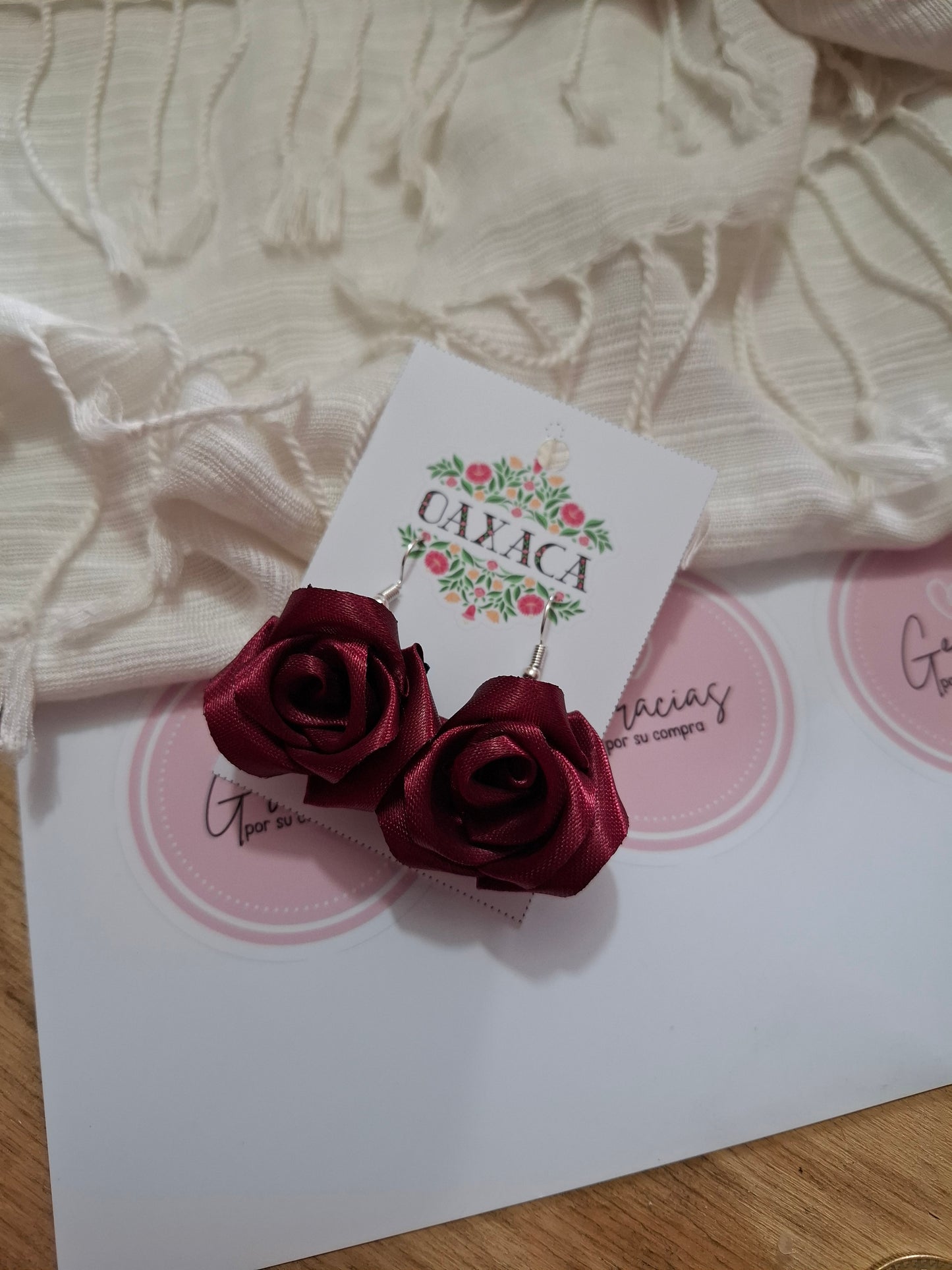 Aretes de Rosas de Listón