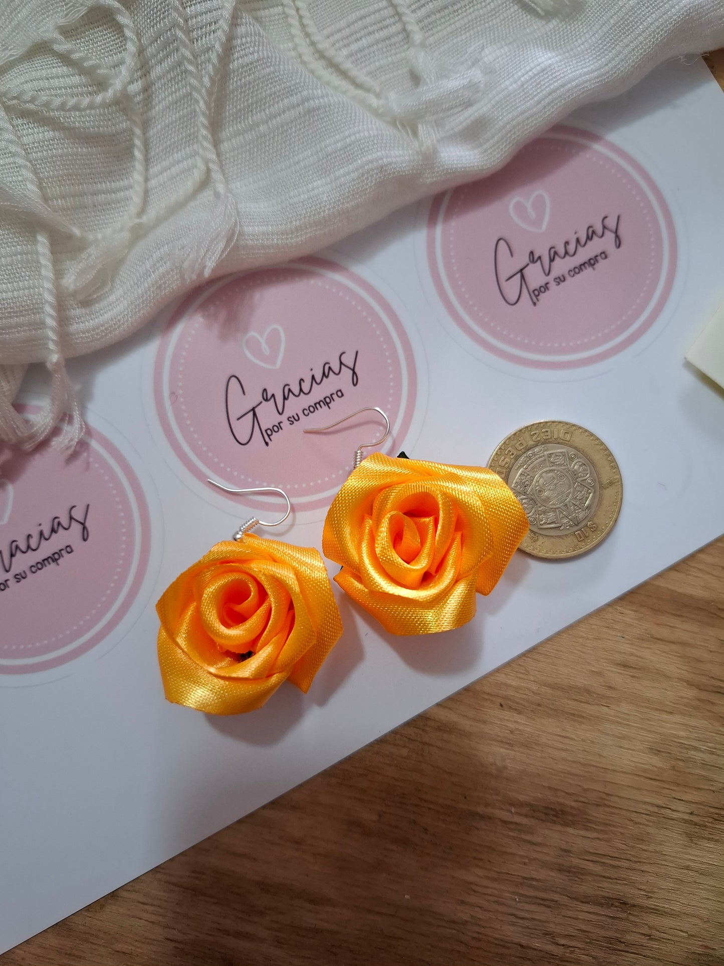 Aretes de Rosas de Listón