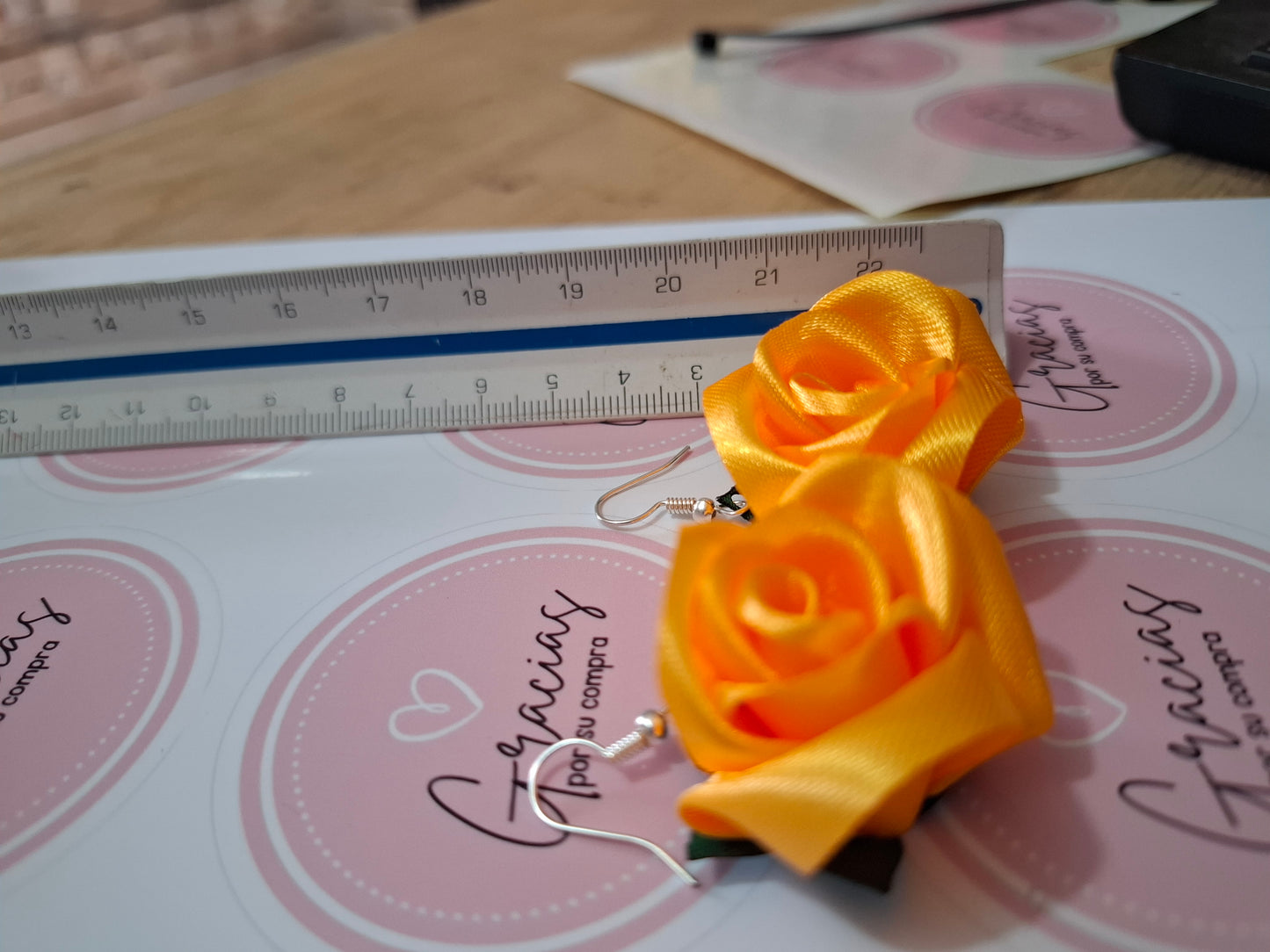 Aretes de Rosas de Listón