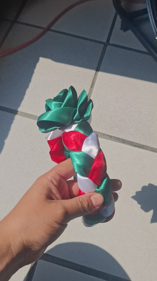 Diadema patria  Artesanal trenzada 3 rosas